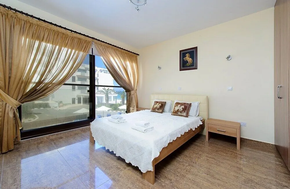 **** Hotell Seafront Protaras Luxury Resort Cypern