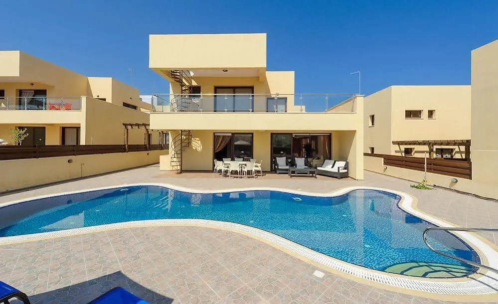 Seafront Protaras Luxury Resort 4*,