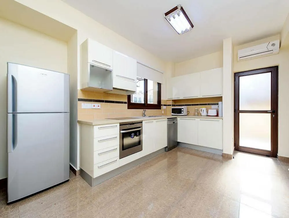 Seafront Protaras Luxury Resort קפריסין