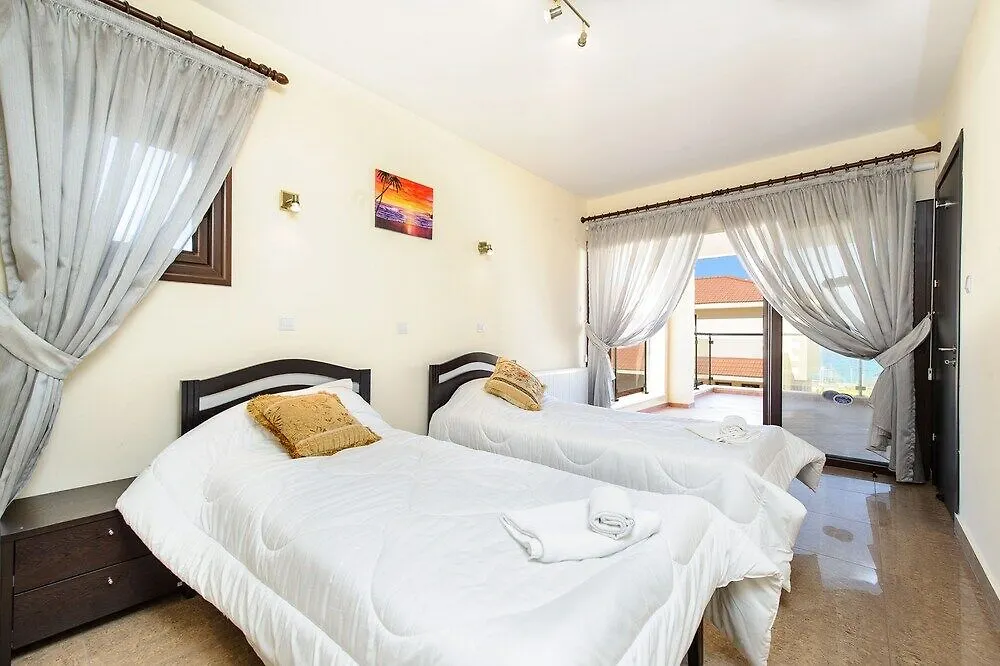 Seafront Protaras Luxury Resort קפריסין